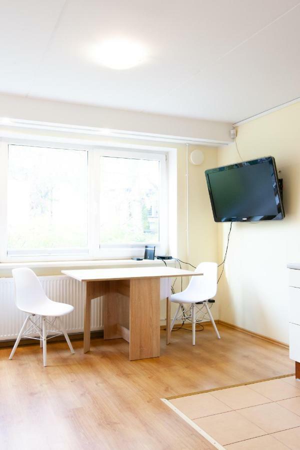 Sunny Studio With Parking, Self-Check-In & Wi-Fi Tallinn Eksteriør billede