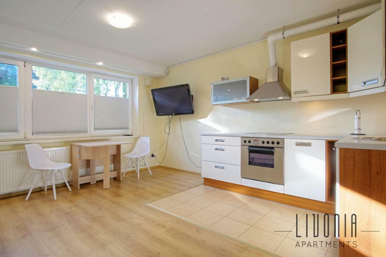 Sunny Studio With Parking, Self-Check-In & Wi-Fi Tallinn Eksteriør billede