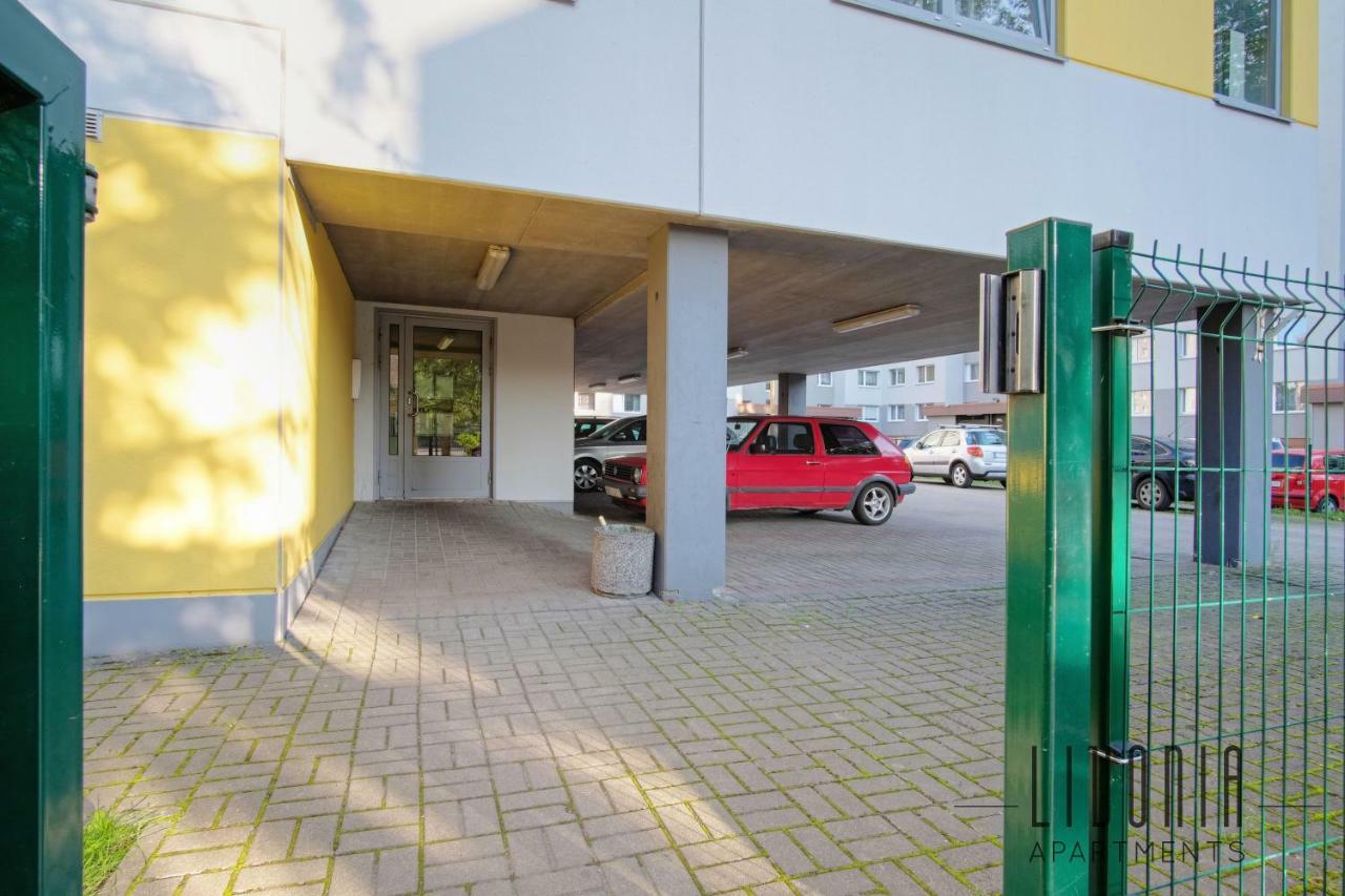 Sunny Studio With Parking, Self-Check-In & Wi-Fi Tallinn Eksteriør billede