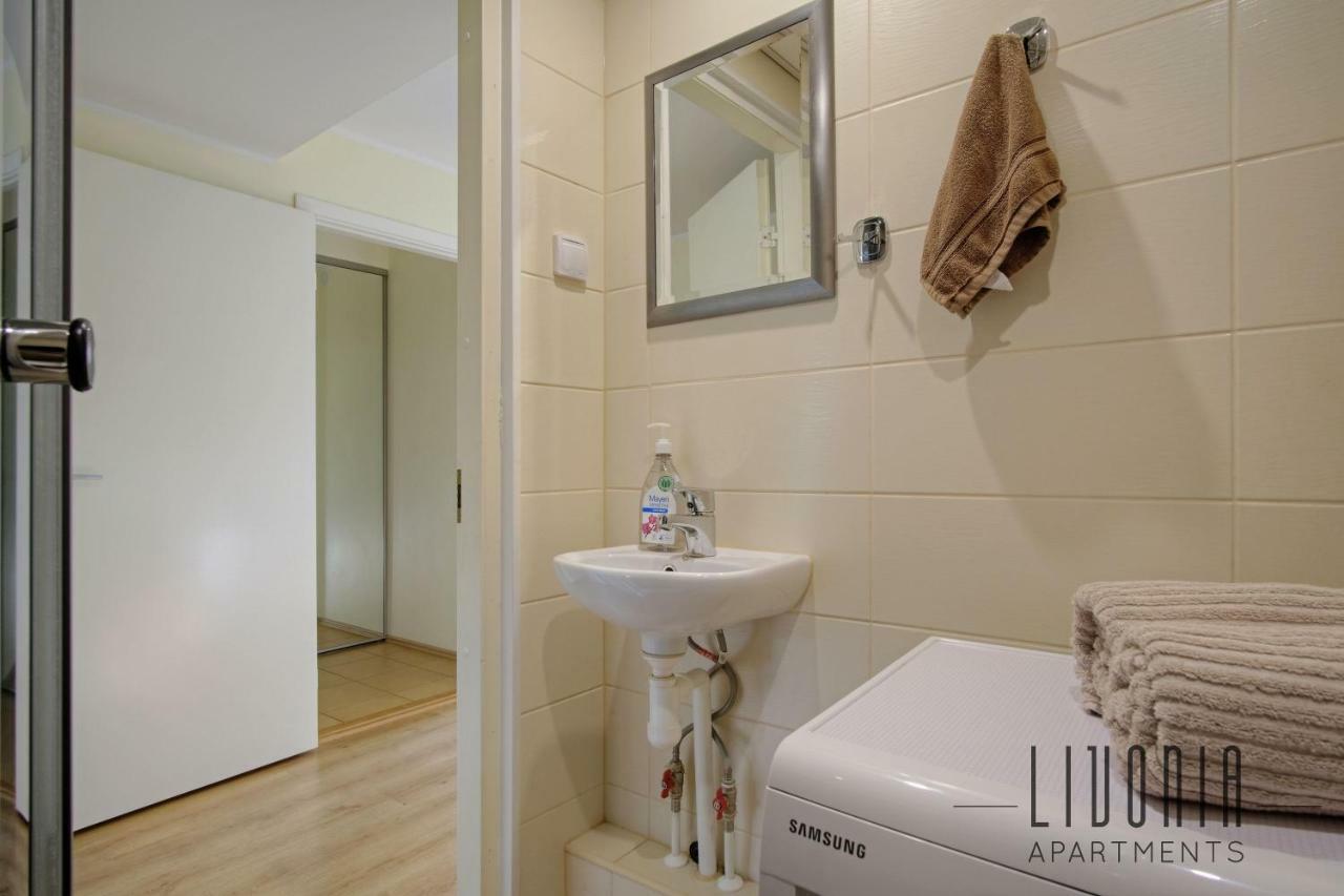Sunny Studio With Parking, Self-Check-In & Wi-Fi Tallinn Eksteriør billede